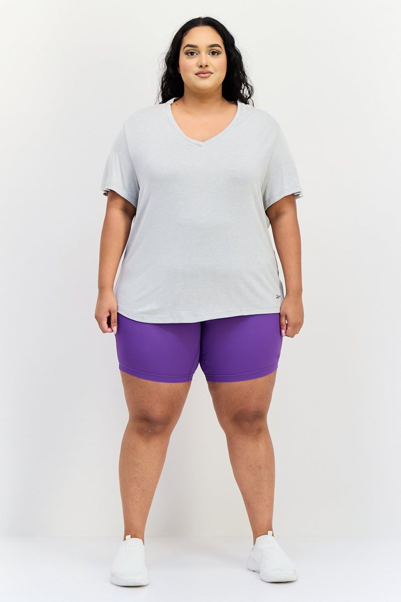 Reebok تي شيرت تدريب قصير الأكمام للنساء بحجم كبير، رمادي - Image 4